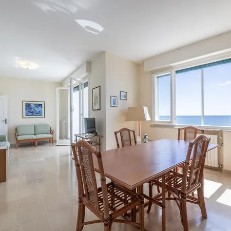 Apartment The Sound Of The Sea By Wonderful Italy *