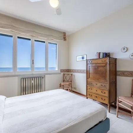 The Sound Of The Sea By Wonderful Italy * 圣雷默