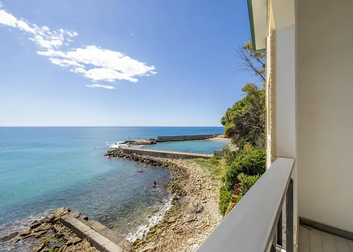 The Sound Of The Sea By Wonderful Italy