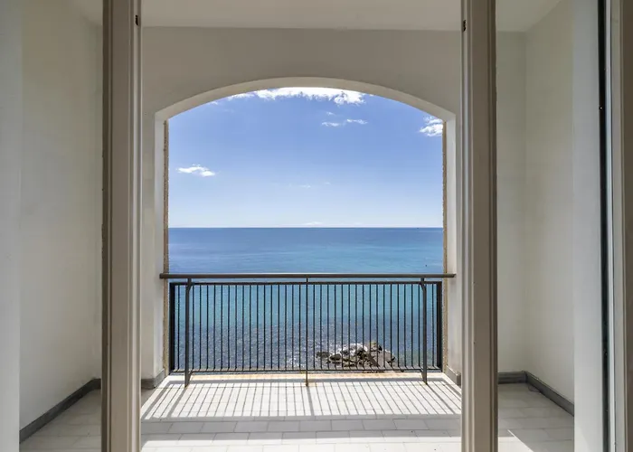 The Sound Of The Sea By Wonderful Italy Apartamento