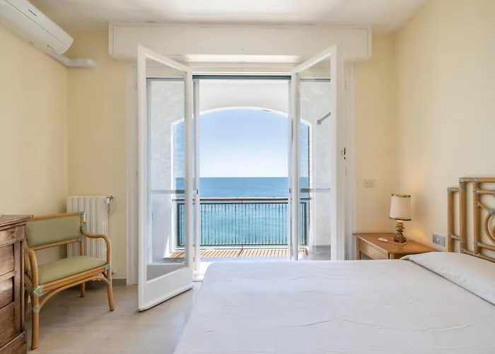 The Sound Of The Sea By Wonderful Italy Apartamento San Remo